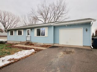 13565 Newlander Ave, Lindstrom, MN 55045