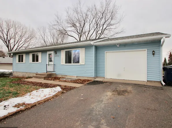13565 Newlander Ave, Lindstrom, MN 55045