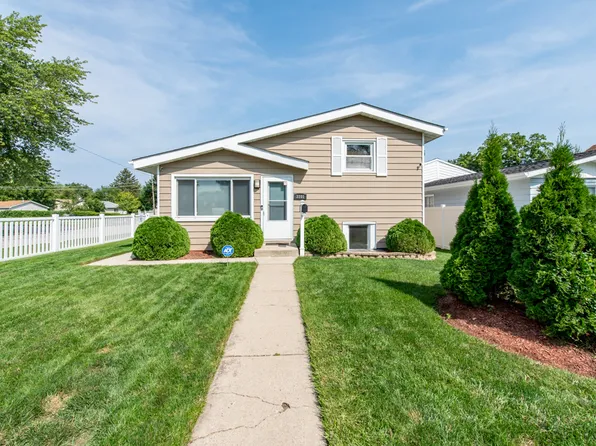 3101 Gilead Ave, Zion, IL 60099