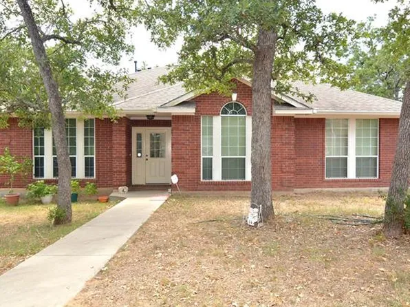 323 Shady Oaks Loop, Cedar Creek, TX 78612