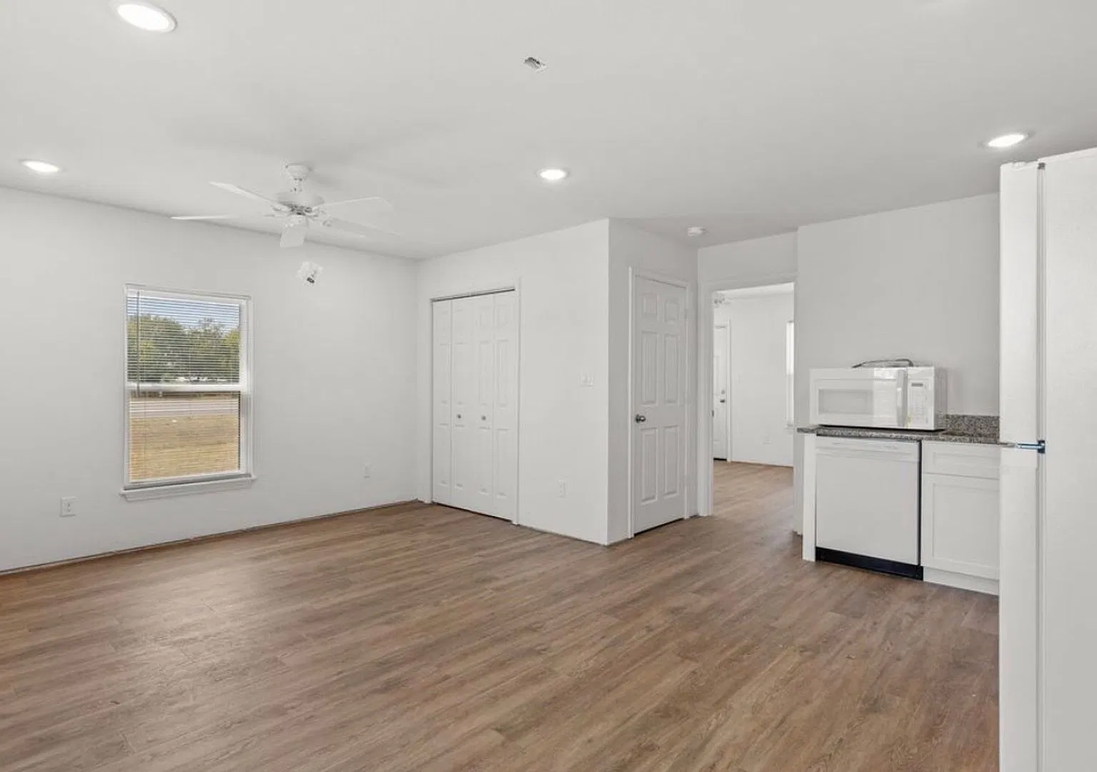 4125 Compton Lane, Unit G — Photo 4