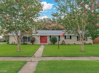 2028 Shady Grove Dr, Bossier City, LA 71112