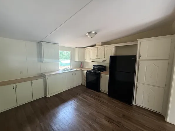 110 Burks Ln, Tallahassee, FL 32304