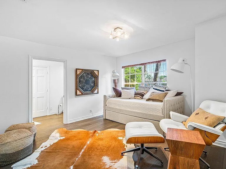 11823 Pebblewood Dr — Photo 21