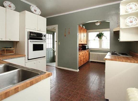 3rd image of 4709 Vincent Ave S