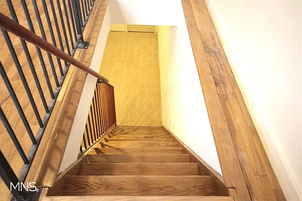 Rented by MNS | media 2