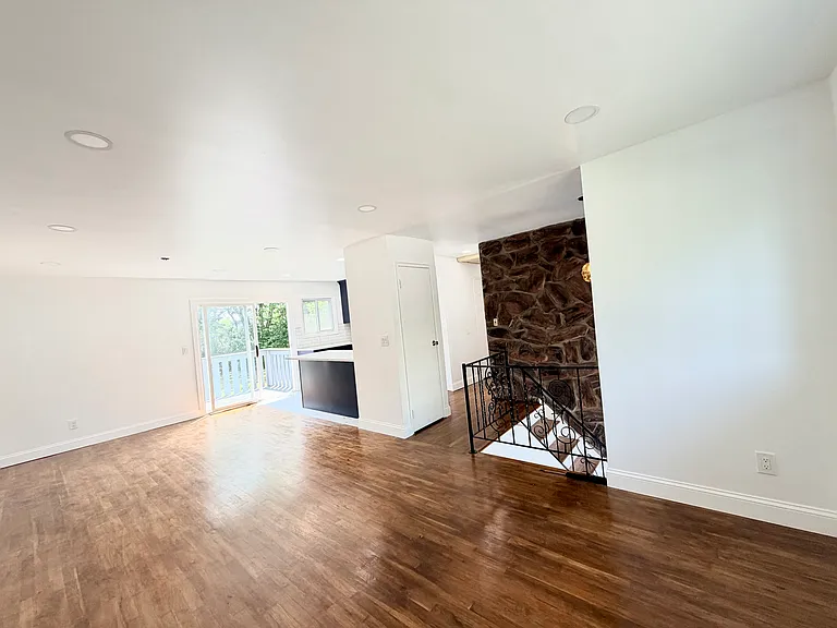 Forest Ave — Photo 9