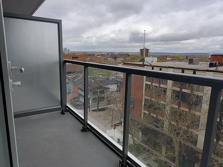 212 King William St #720 — Photo 17