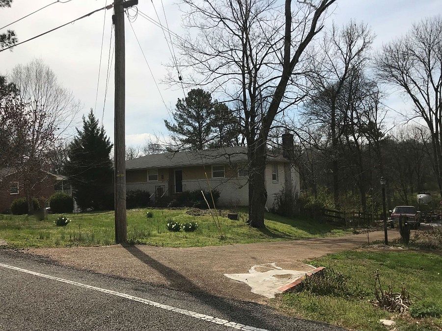 2nd image of 5013 Briarwood Dr