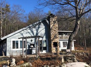 88 View Dr, Waterford, ME 04088