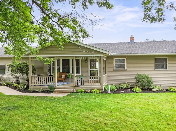 1469 Resthaven Dr, Mansfield, OH 44903