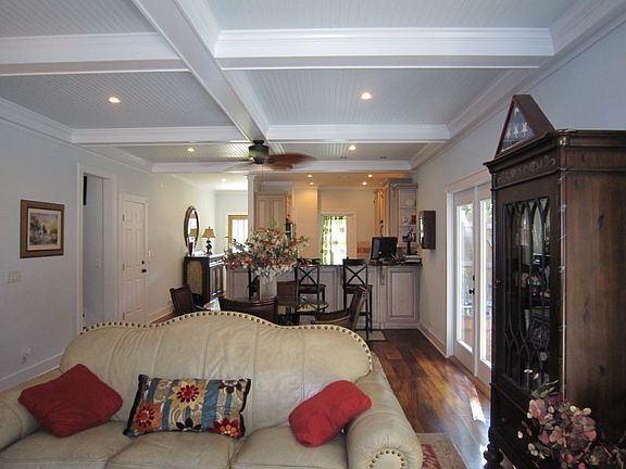 3rd image of 120 Sea Palms Ln