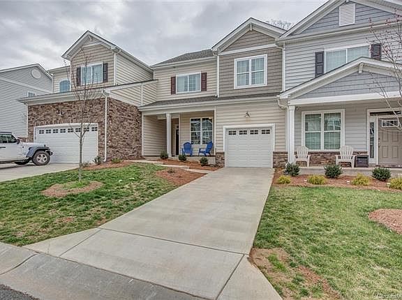 2nd image of 548 Park View Dr