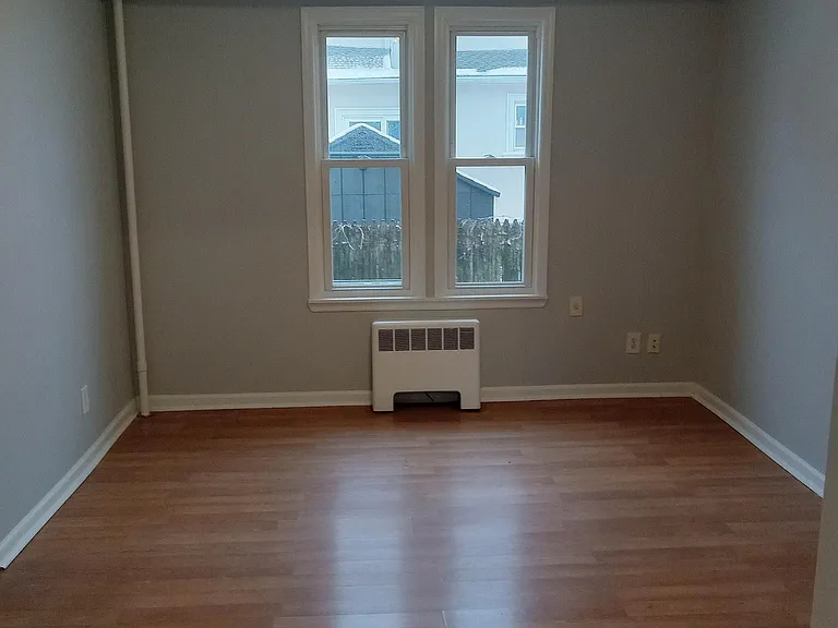 34 Van Cortlandt Park Ave #2 — Photo 5