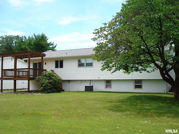 5th image of 1565 Redbud Ln