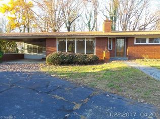 132 Forest Hill Dr, Elkin, NC 28621