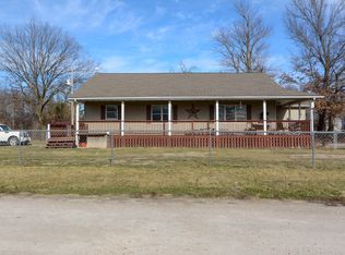 207 N Main St, Licking, MO 65542