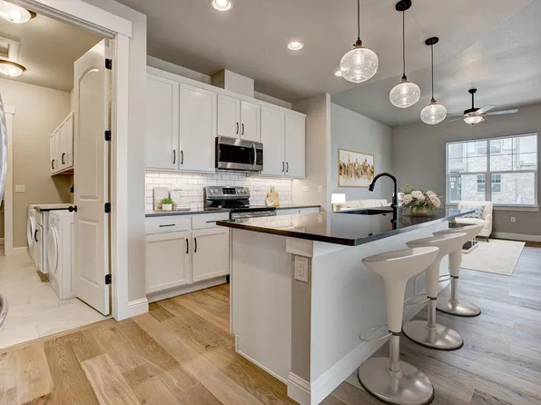 8452 Cromwell Dr #4, Windsor, CO 80528