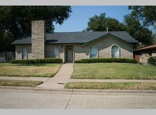 3137 Robin Hill Ln, Garland, TX 75044