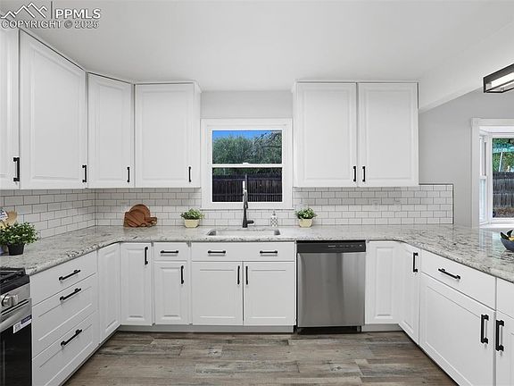 4th image of 1110 Otteman Ct