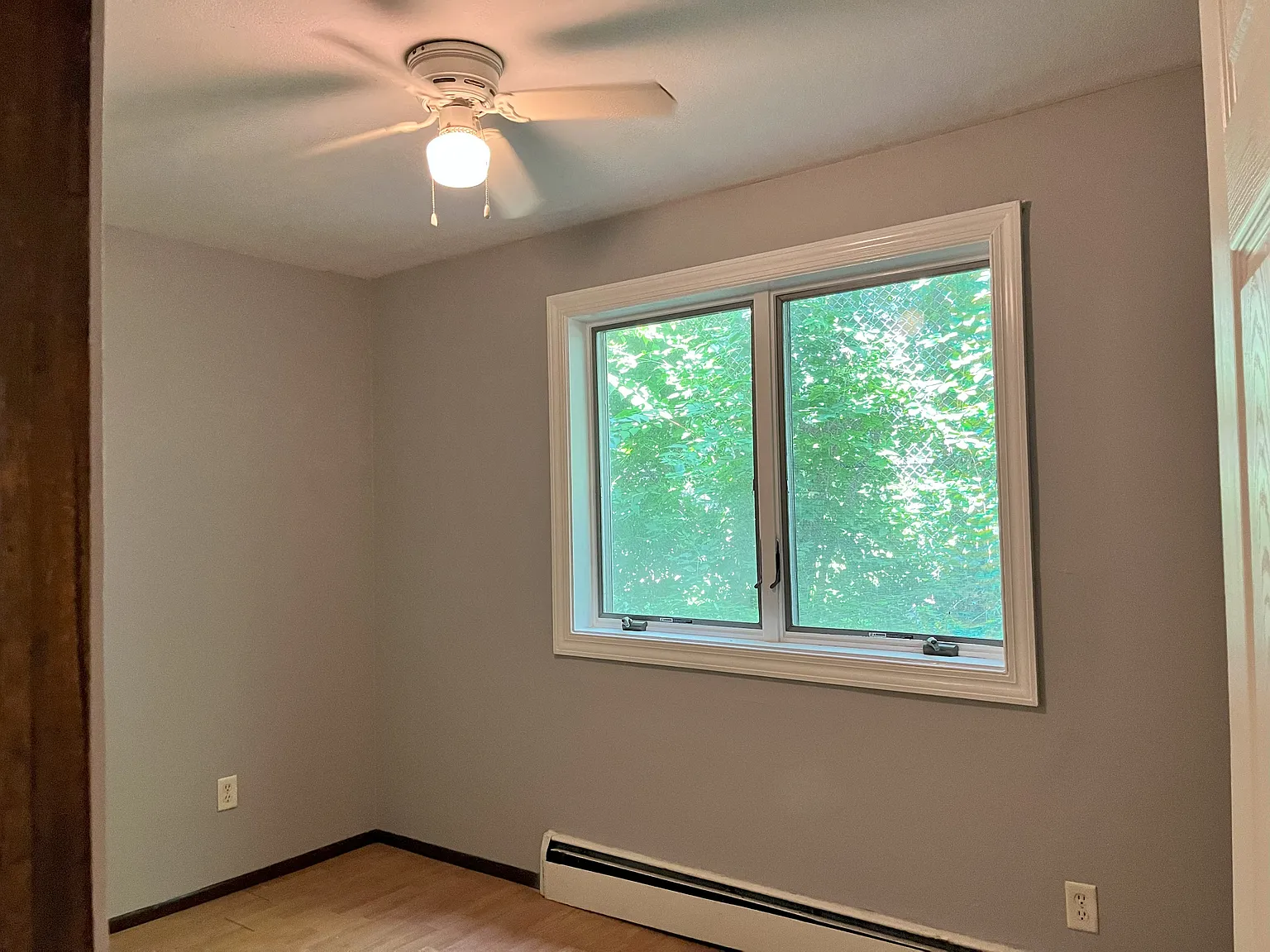 2 bed, 850 sqft, $1,300 — Photo 4