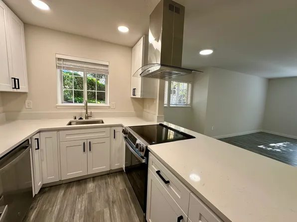 2540 118th Ave SE, Bellevue, WA 98005