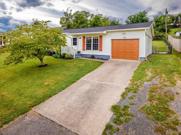 126 Apolla Dr, Morgantown, WV 26501