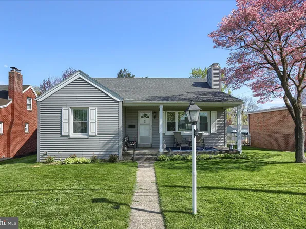 3953 Lexington St, Harrisburg, PA 17109
