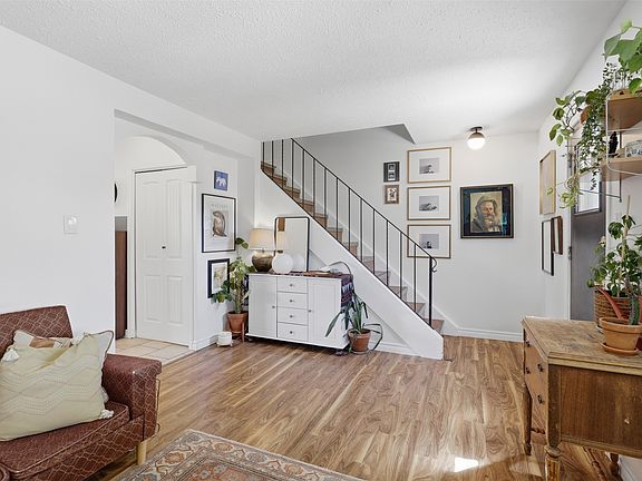 4th image of 1697 Greenfield Ave #55