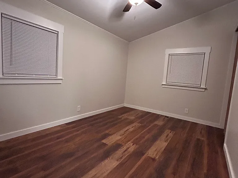 207 East Ave — Photo 5