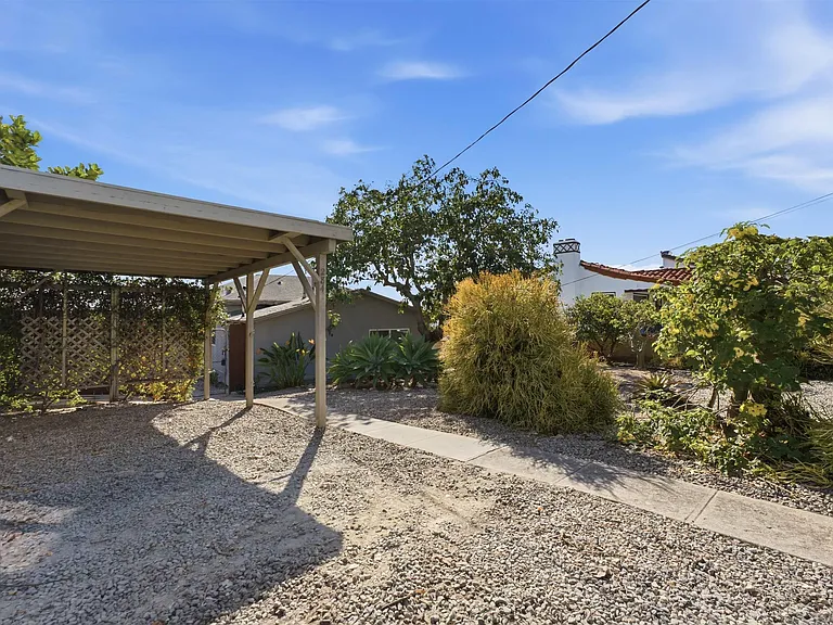 2844 State St — Photo 15