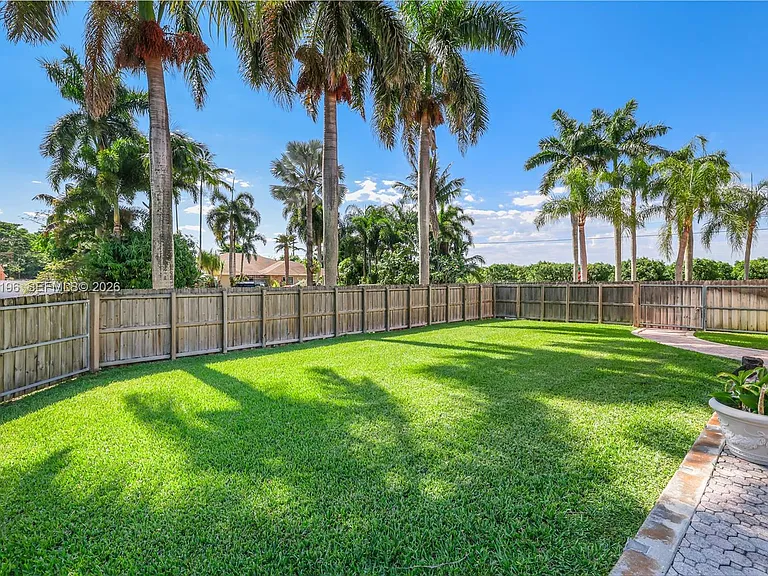 16520 SW 272nd St — Photo 52