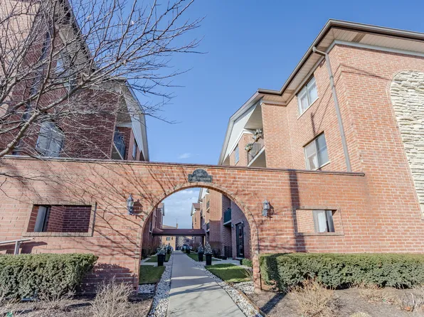 8430 W Catalpa Ave Unit 502, Chicago, IL 60656