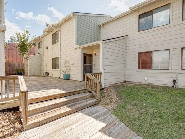4507 Carter Creek Pkwy APT 2, Bryan, TX 77802