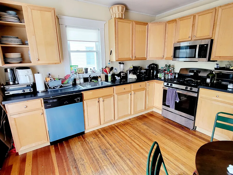 31 Leonard St #1