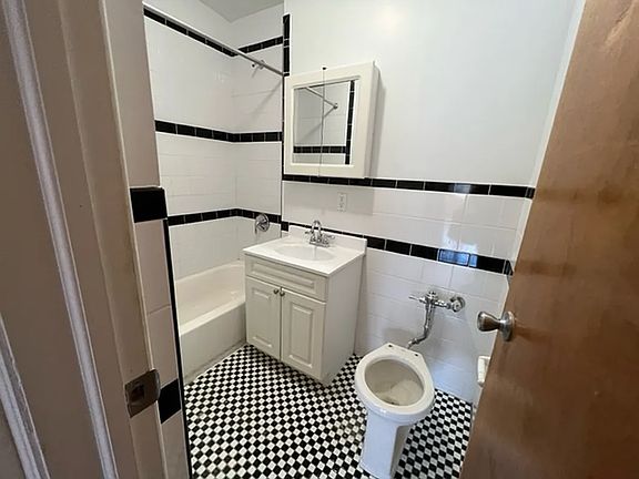 3rd image of 1011 Ocean Ave #4B