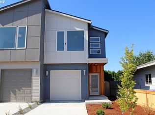 9299 SE Market St, Portland, OR