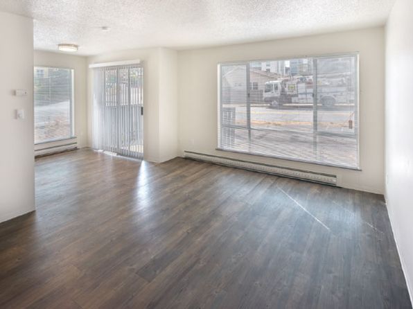900 SW Holden St APT 103