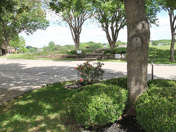 4th image of 6349 Skylark Cir