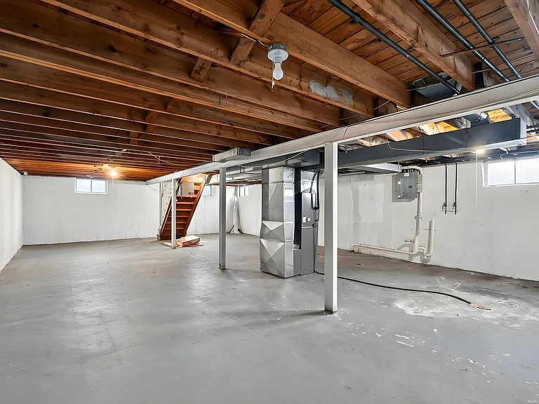 10505 Ewell Dr — Photo 11
