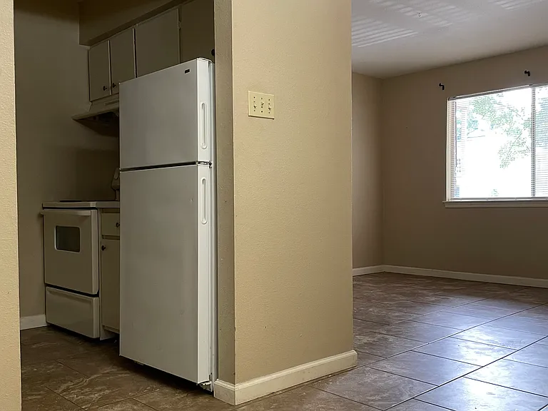 872 Arlington Ave #3 — Photo 7