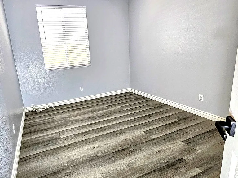 17371 Redmaple St — Photo 10