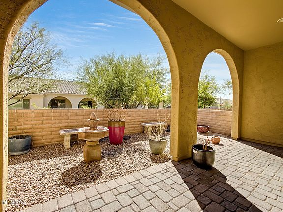 3rd image of 1075 N Echo Ranch Dr