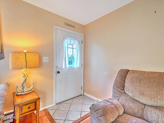 3rd image of 329 Lawrence Drive