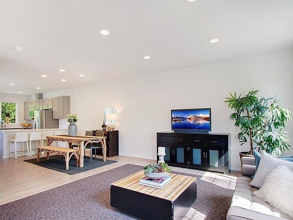 Open space on the main level with dining area