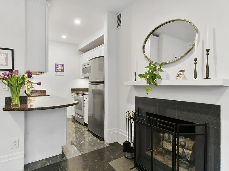 77 Waltham St #2A — Photo 4