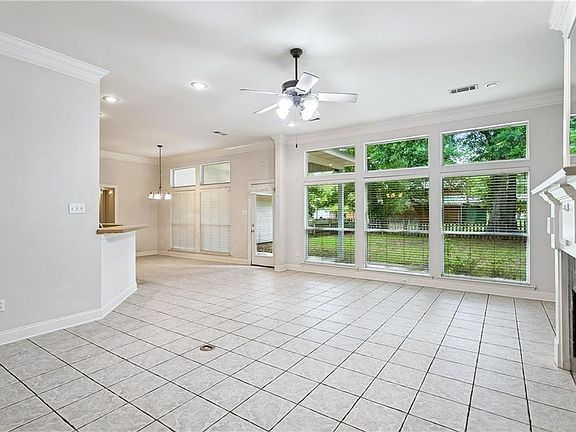 4th image of 103 Oakview Dr