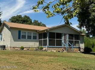 104 Annie Cox Ln, Harriman, TN 37748