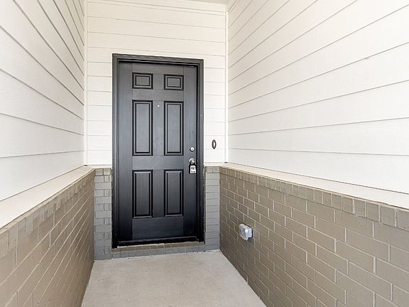 4th image of 130 Keltic Dr