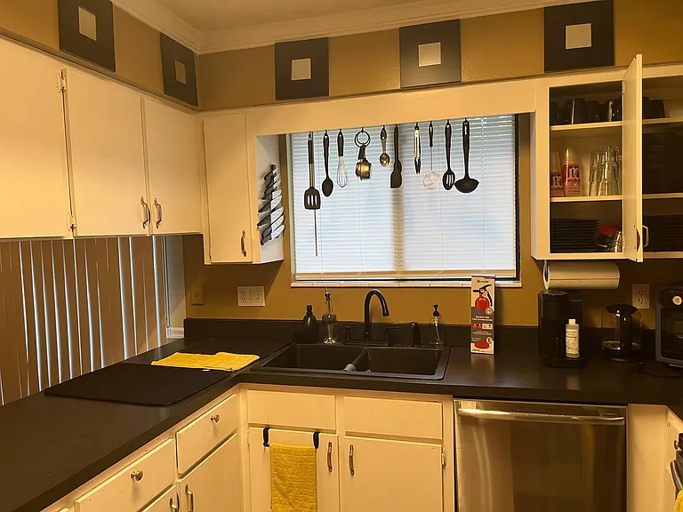 2440 NW 45th Ln — Photo 8